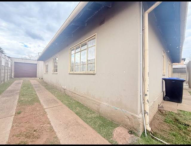 3 BEDROOM HOUSE FOR SALE IN VANDERBIJLPARK CW 6